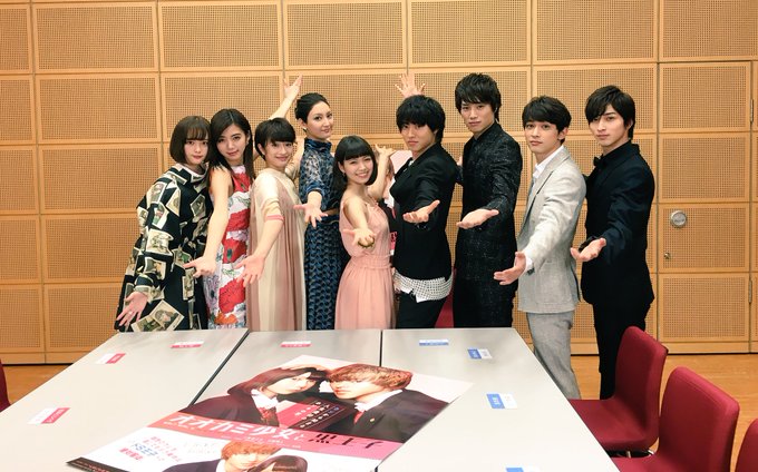 ただいまLINE LIVEで舞台挨拶終了後に反省会中!ハート連動企画も実施してるので、ぜひご参加ください✨#オオカミ少女 ただいまLINE LIVEで舞台挨拶終了後に反省会中!ハート連動企画も実施してるので、ぜひご参加ください✨#オオカミ少女