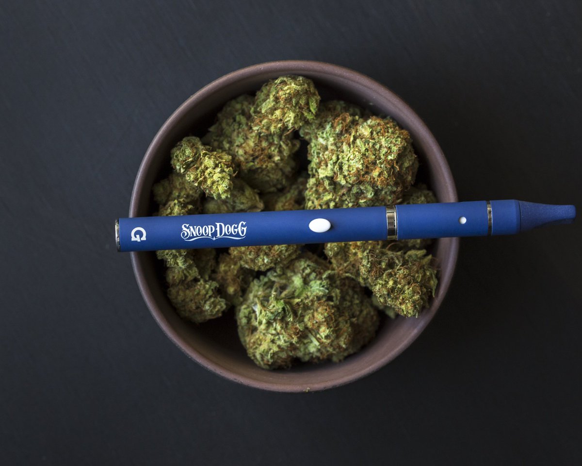 #puffpuffpasstuesdays bacc n stocc !! #doublegseries blue #gslim @gpen get it at https://t.co/clzdpExeEO https://t.co/ZpZTuCjZ0g