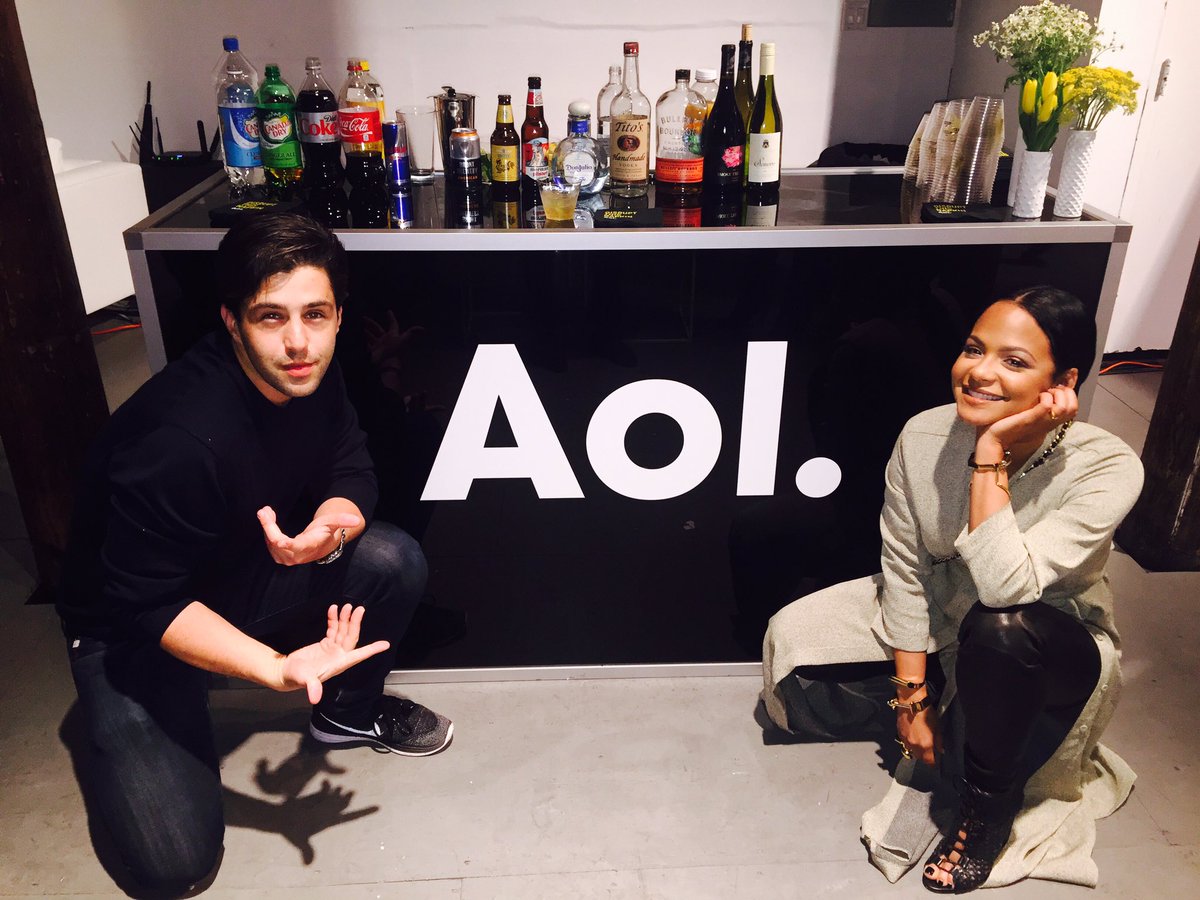 Yasss! Chilling with @PortableShua at @AOL_Inc #AolAccess party in NYC while @grandfathered is on tv! Turn up! https://t.co/rWtekeWRq0