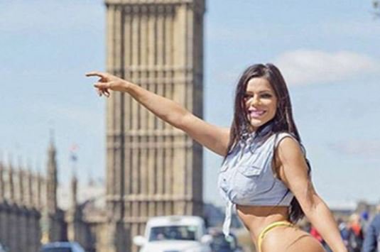 RT @ddd_ok: #MissBumbum estuvo en Londres y mostró el por qué de su título. Mirá las fotos: https://t.co/y8uyK0t3Ft https://t.co/b85JkUKw8T