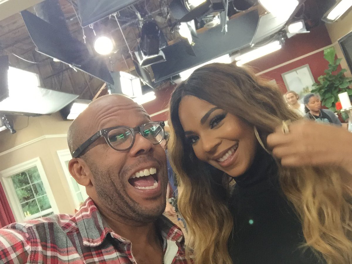 RT @KennethWingard: When you're on set with @ashanti & you get your hands caught in the proverbial cookie jar! Those fries were good! https…