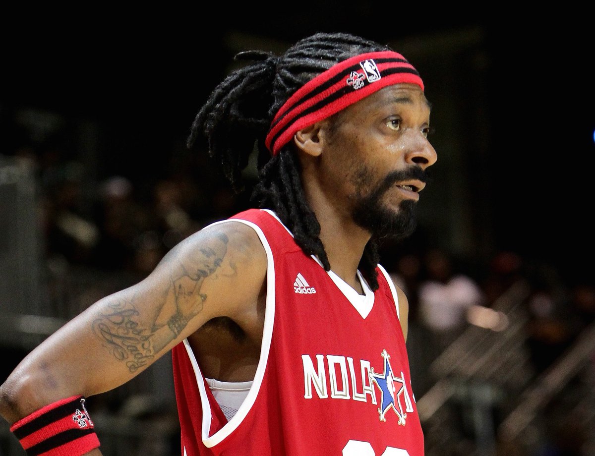 RT @HotNewHipHop: .@SnoopDogg and former Raptors hooper @mopete24 are putting on a bball fundraiser in Flint https://t.co/JmUERkWfgy https:…