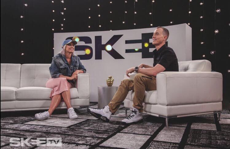 RT @yesjulzagency: .@SKEETV tonight ????????
Who's watching with us? ???? https://t.co/PqKQe58AZw