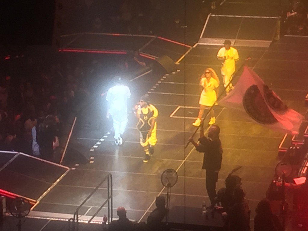 RT @MarkAPrinceJr: Hell yeah!  It's time for ????It's All About The Benjamins???? #BADBOYFamilyReunionTour @barclayscenter @LilKim @iamdiddy http…