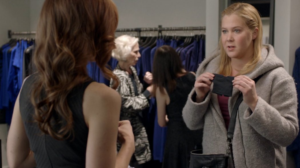RT @Racked: In which @amyschumer goes shopping for tops that aren't toddler-sized https://t.co/ixywoprPZ7 https://t.co/4ustFxqKUA