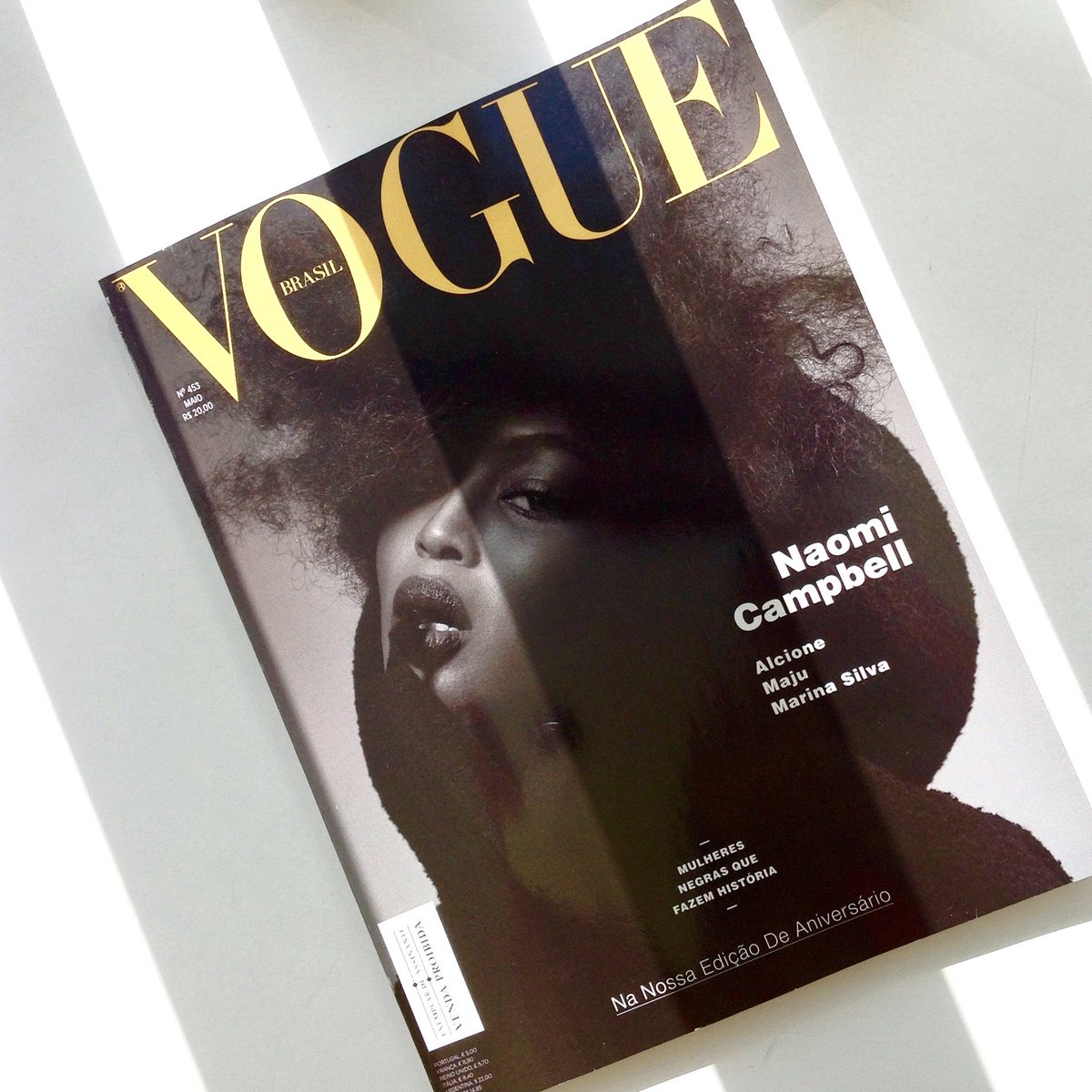 RT @CNWorldwideNews: Check out @NaomiCampbell on the cover of @VogueBRoficial [May 16], photographed by Gui Paganini. https://t.co/eCr2A2Tt…