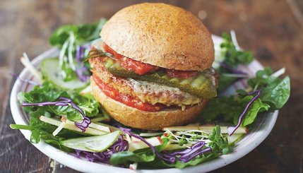 RT @TheHappyFoodie: Knock #BritishSandwichWeek out of the park with THIS @jamieoliver recipe for supper. https://t.co/zKGEDc5fUH https://t.…