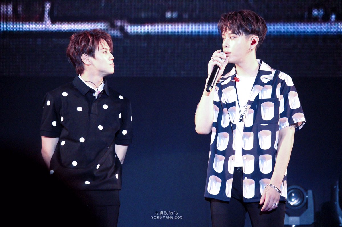 비스트 양요섭 용준형 이기광 윤두준 손동운 BEAST 이디야뮤직페스타 인공출국 마리끌레르 웨이보 비사누 YongYangZoo