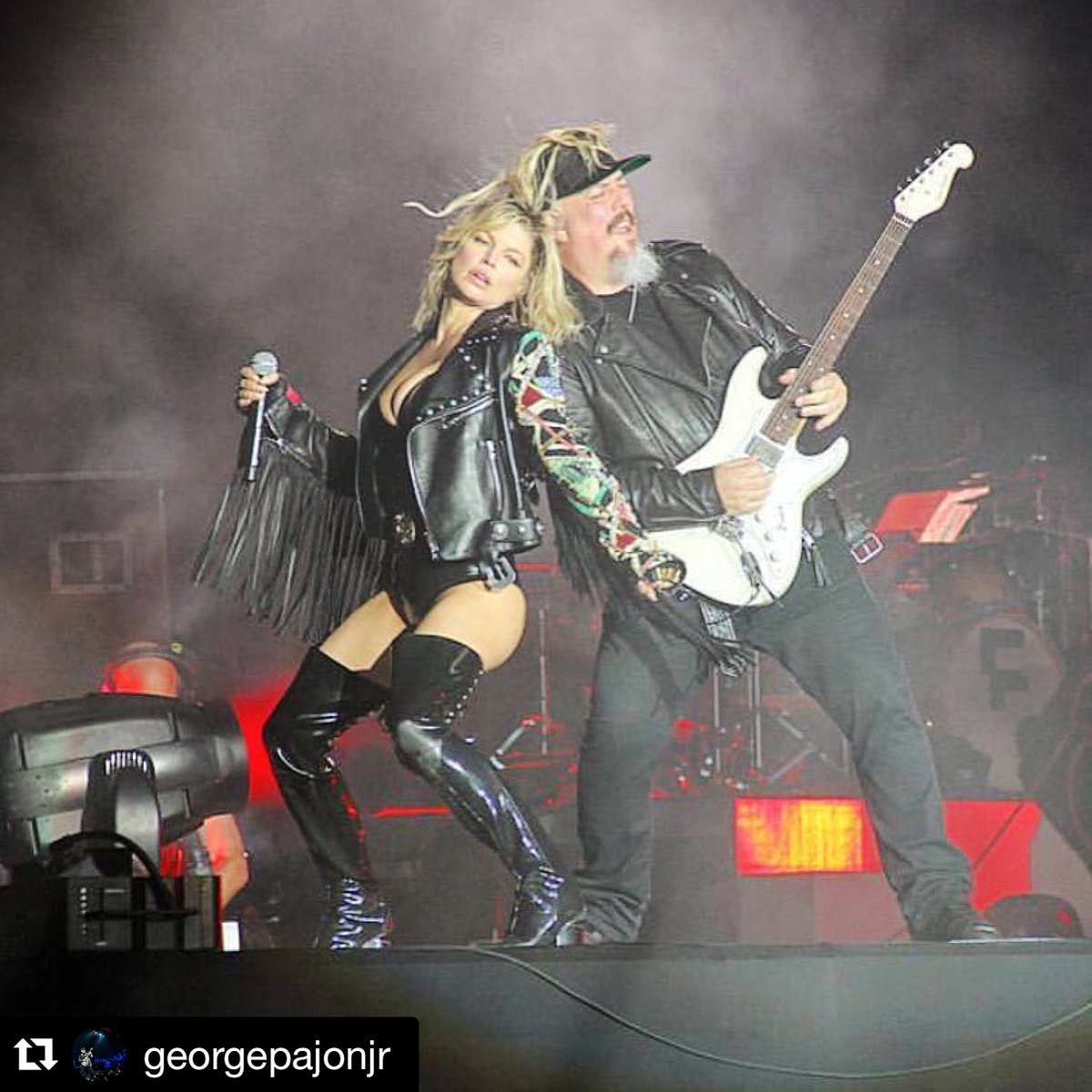 #regram @georgepajon:What an amazing shot. Such a blessing to be back out w/ @fergie #fergie https://t.co/NFbOI87NMs https://t.co/t2EG4aFqMG