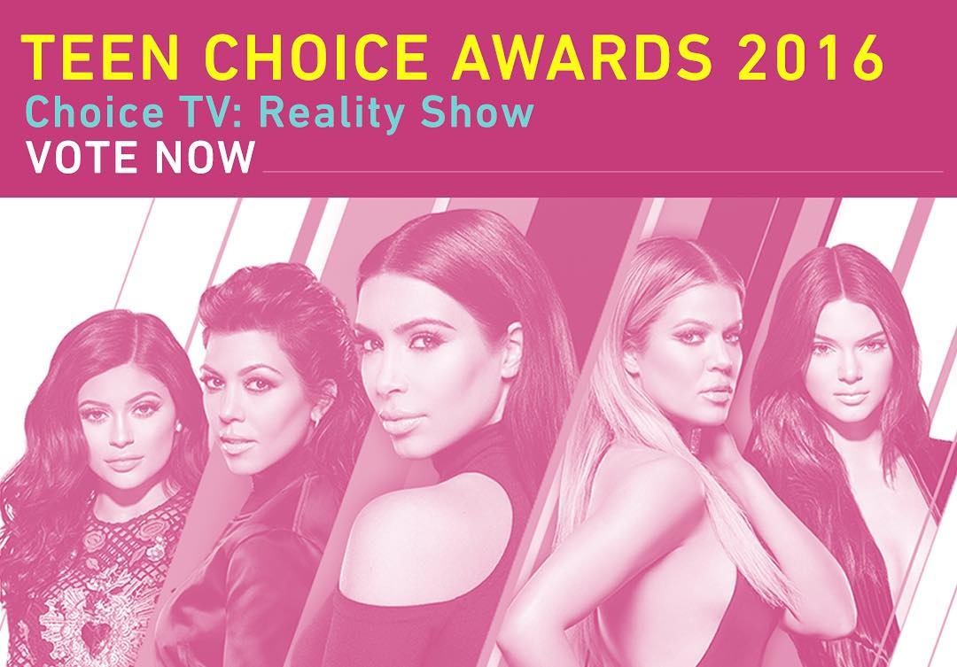 RT to vote for @KUWTK! My #TeenChoice for #ChoiceRealityTVShow is Keeping Up with the Kardashians #KUWTK https://t.co/htGZqWhxJl