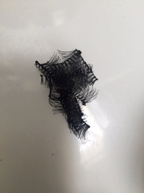 A weeks worth of Blanche's eyelashes. #Streetcar #BlancheinBrooklyn @stannswarehouse @youngvictheatre https://t.co/UgIt68ZAFy