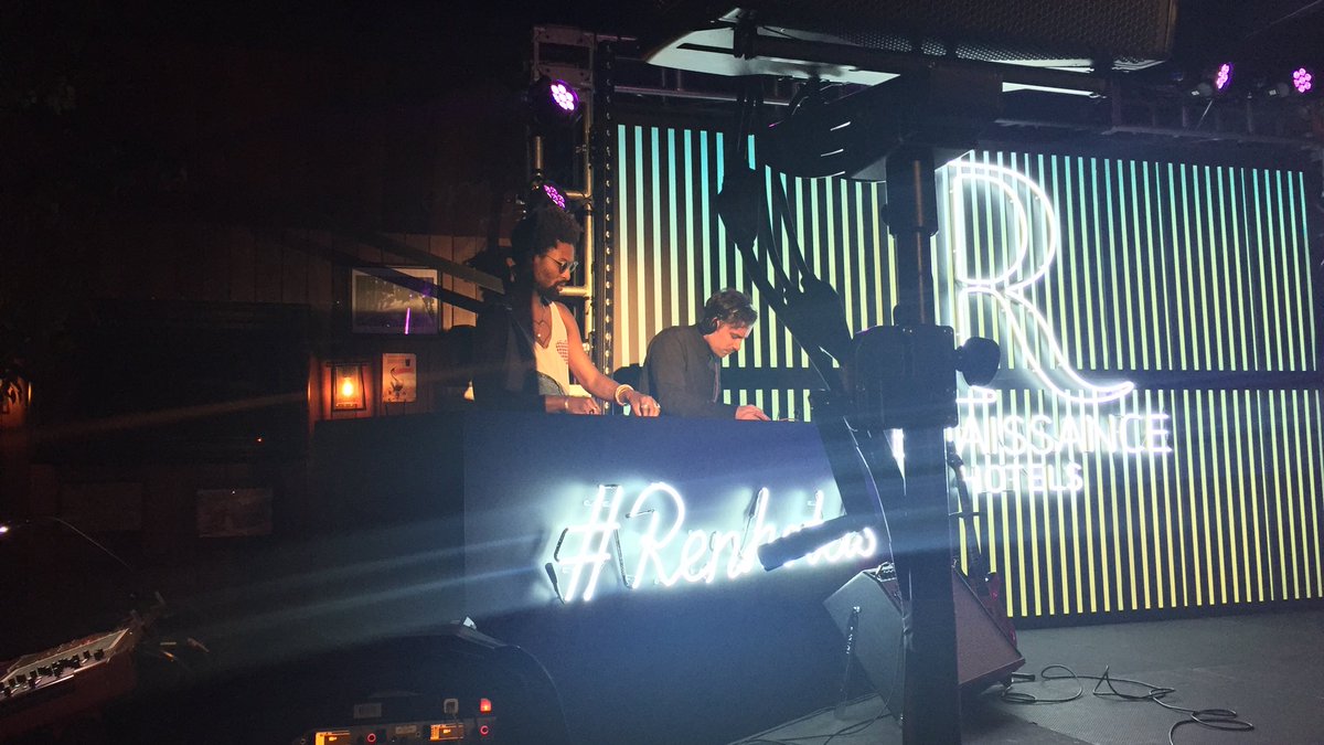 RT @RenHotels: It's a straight up dance party in here with @theknocks on the stage. https://t.co/wA6OsJBKYU