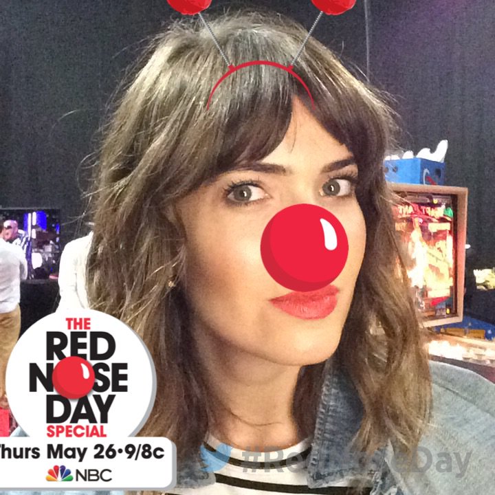 RT @RedNoseDayUS: Having a blast backstage at The #RedNoseDay Special with @TheMandyMoore https://t.co/V1B73N1IuY