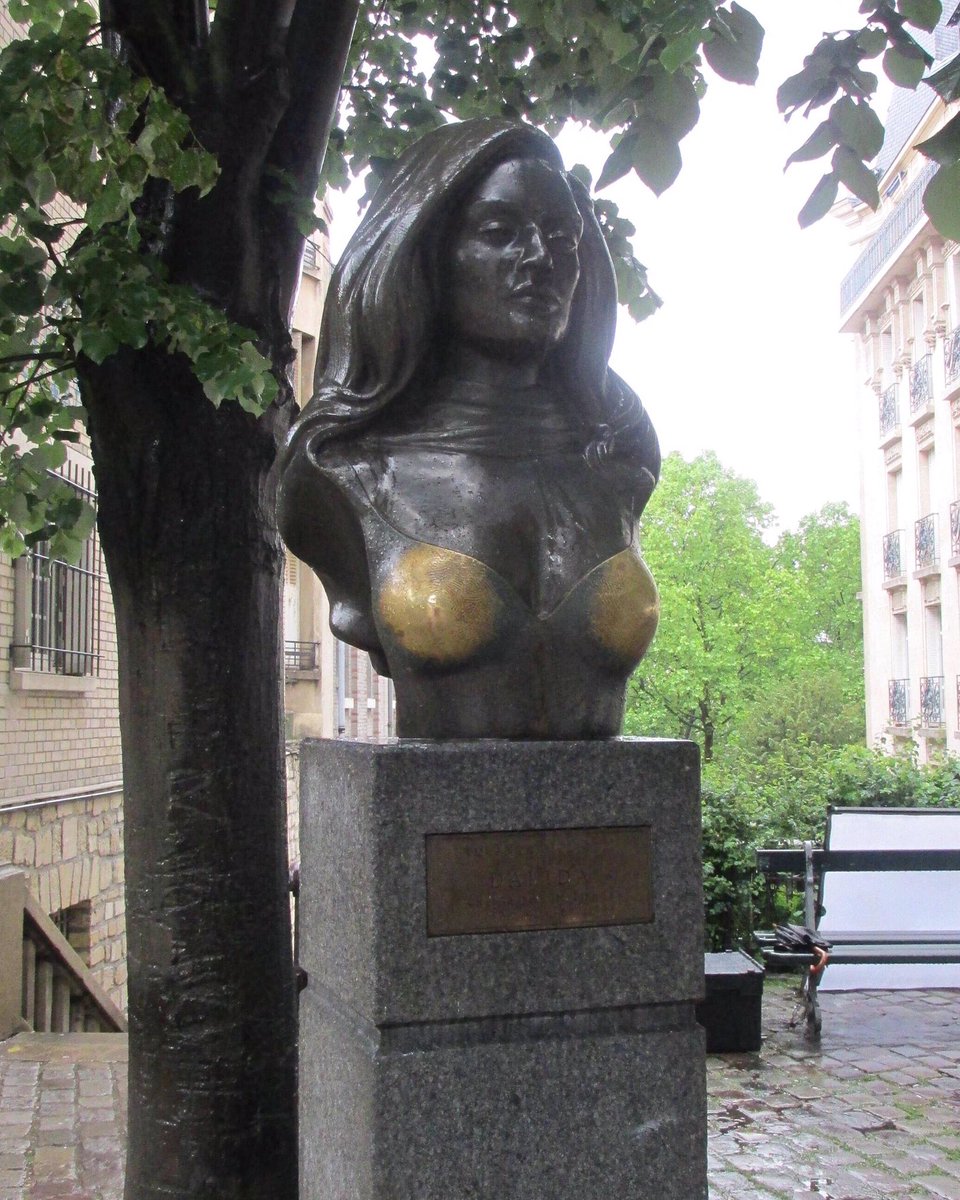 This is less a statue and more of a litmus test for this town's maturity level. ????????????
#comeintokyo https://t.co/ov1dGaFtCJ