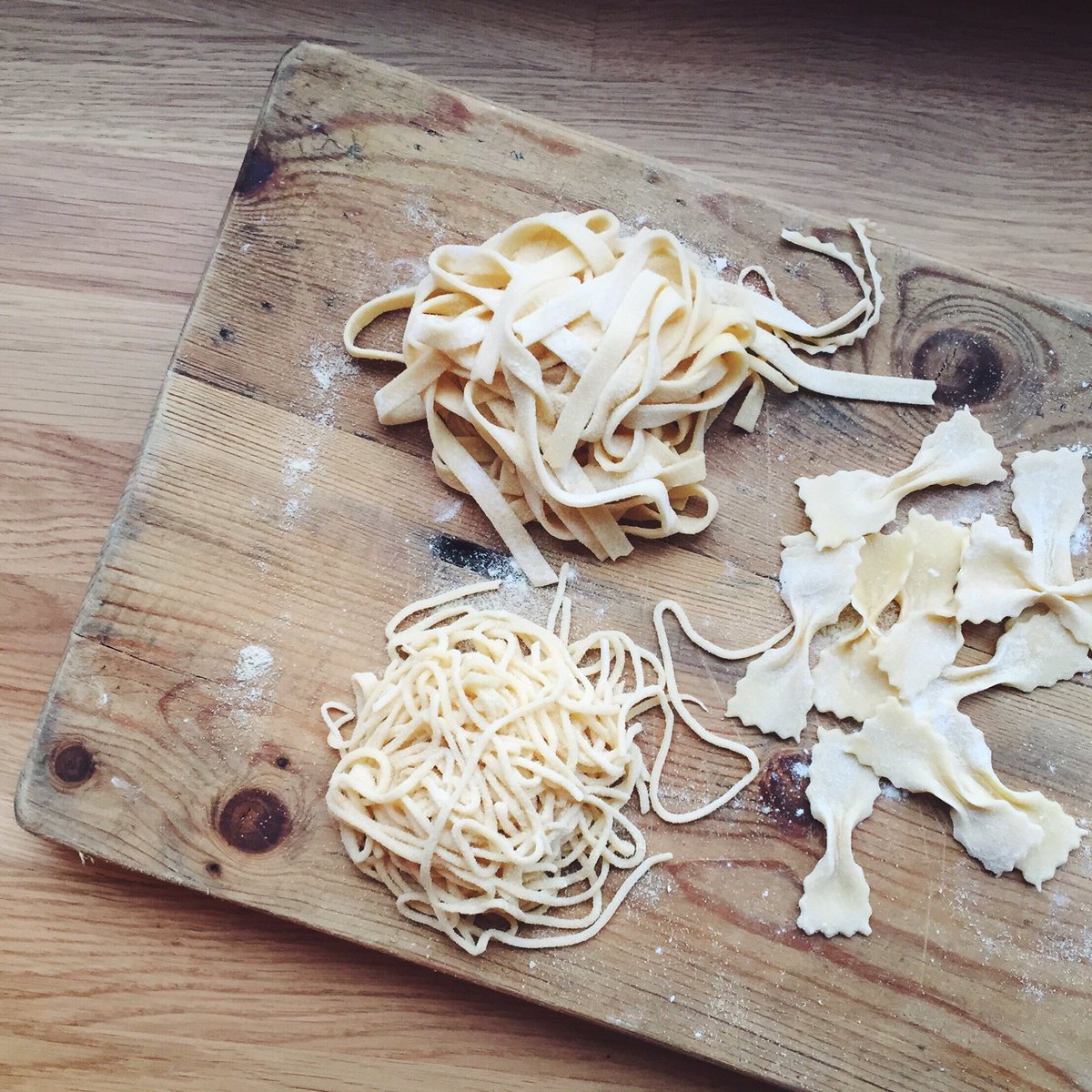 RT @mummyicancook: Back again at @JOCookerySchool for a bit of mid-week floury fun! Thanks chef for the great lesson/ tips ???? https://t.co/A…