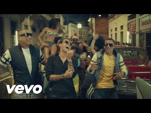 Start the weekend with energy! Dance with me #LaGozadera from @GdZOficial

Video: https://t.co/OKmD1UAInQ https://t.co/d0hDAtDjyY