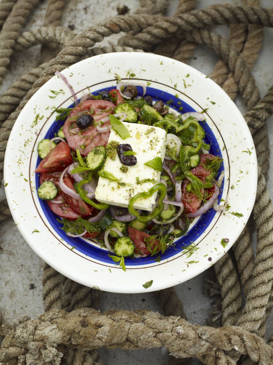 The key to this #GreekSalad is bold flavours from super-fresh ingredients: https://t.co/UDdeM5TUIw #RecipeOfTheDay https://t.co/xcc1xwbpu9