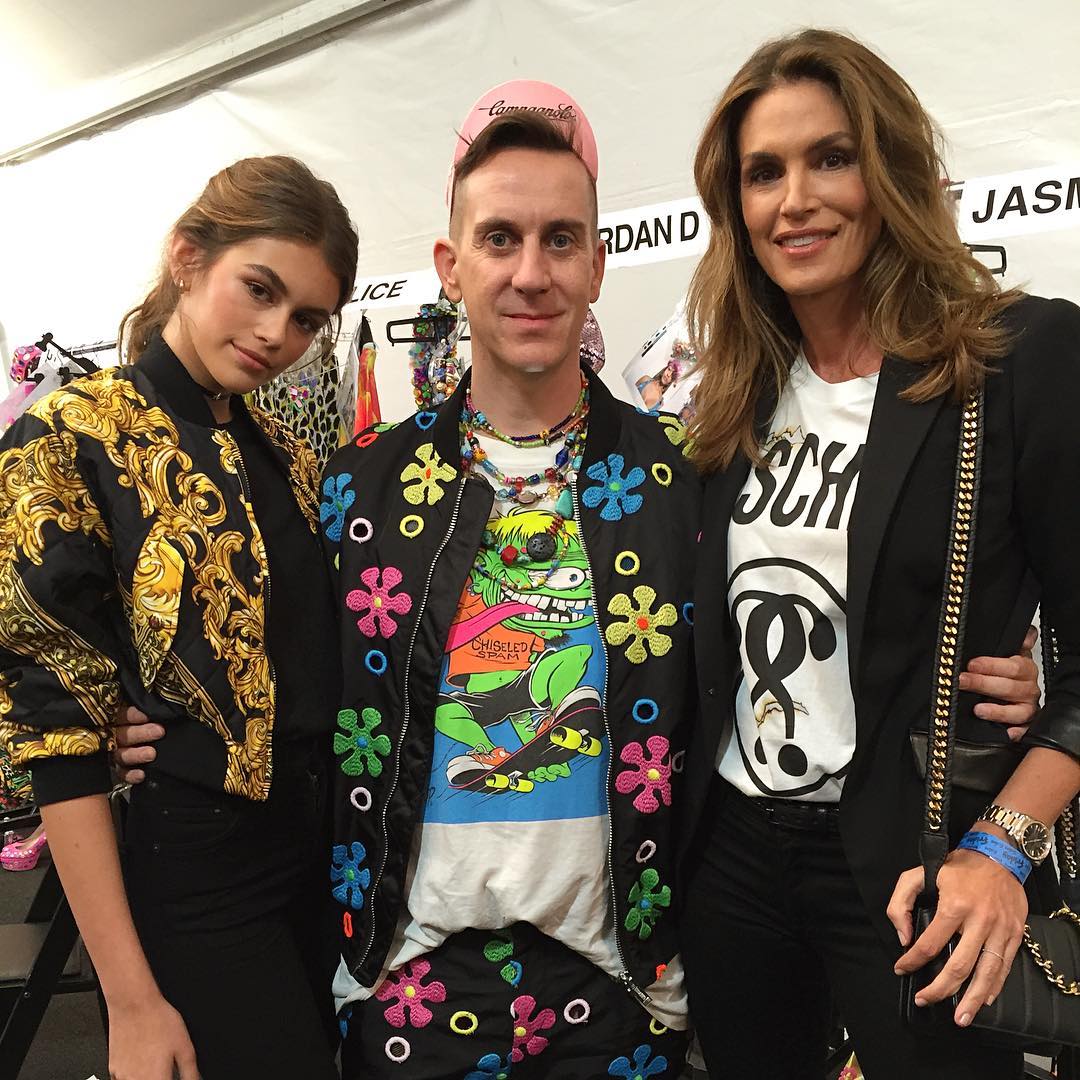 RT @Moschino: Moschino LA backstage @kaiagerber @itsjeremyscott  @cindycrawford @made Live now on https://t.co/qn2J7HYHGM! https://t.co/IyQ…