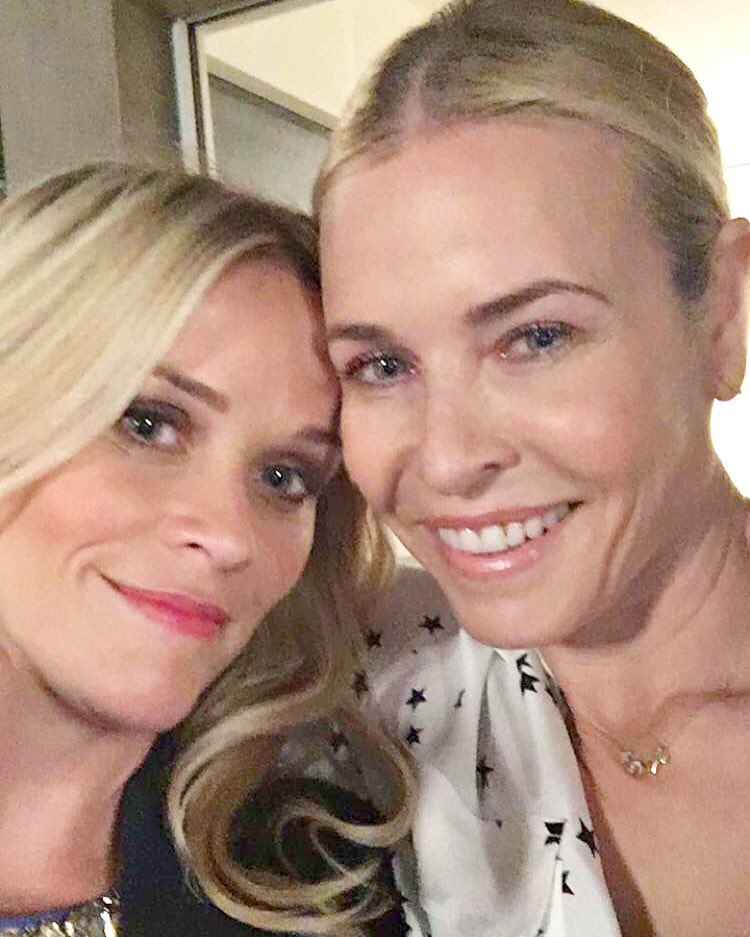 #AboutLastNight Two blondes walk on to a talk show ...???? Had so much fun @chelseahandler, ❤️ ya sister! @Chelseashow https://t.co/H8fsmuLyya