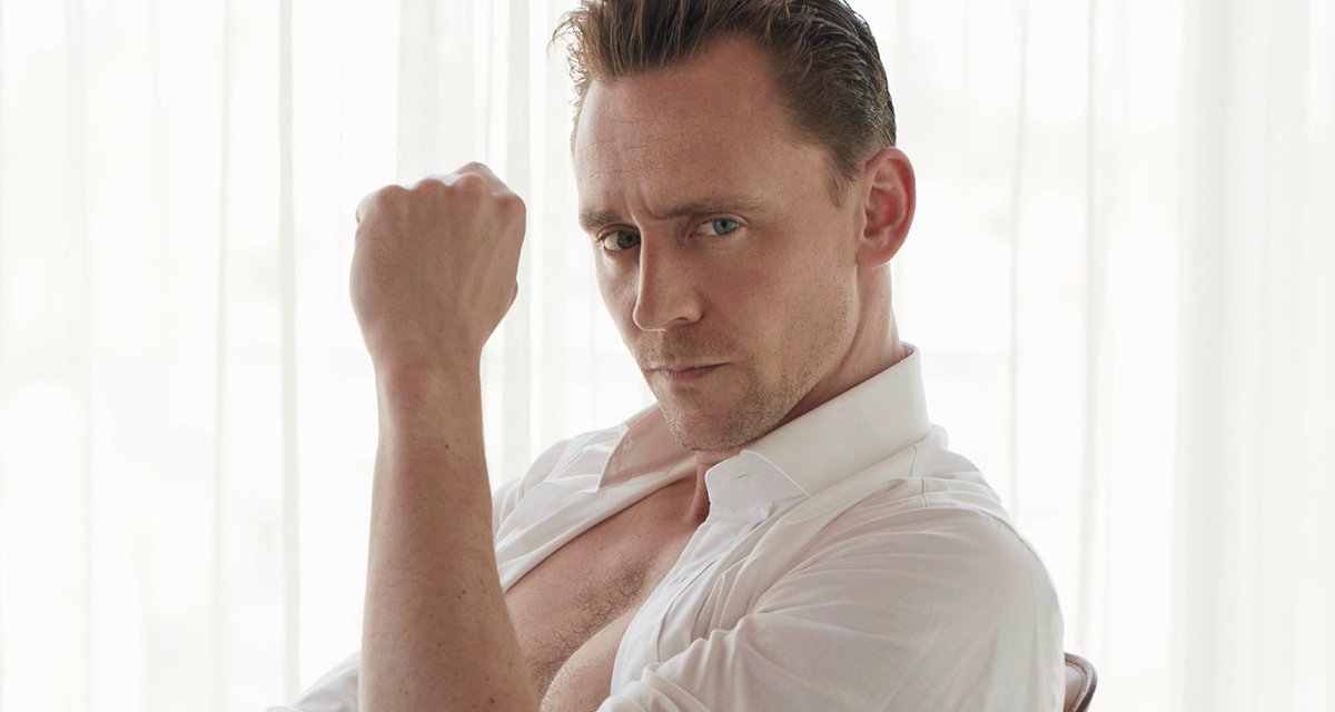 Tom hiddleston looks so hot in just his underwear in this sexy