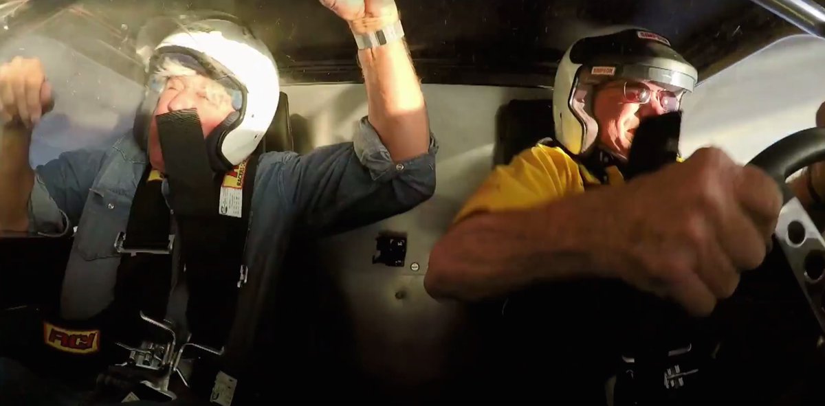 .@CNBC: Watch Jay Leno get into terrifying car crash while taping his show:  #JayLenosGarage 