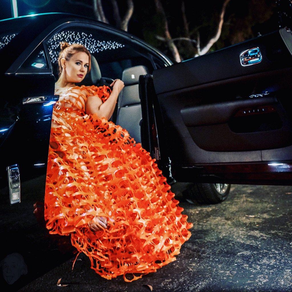 From my magical Starlet campaign shoot for @officialandresoriano. ????: @pgsilver #rollsroyce #driveme #ladyinorange https://t.co/2kZA9KM8cq