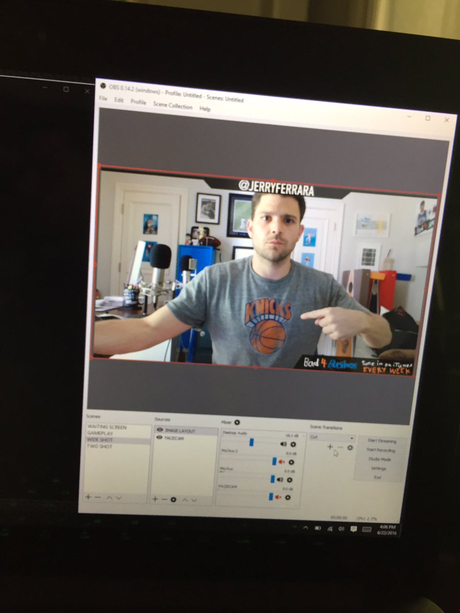 About to stream to talk D-Rose and practice some rocket league https://t.co/W8bYMUmiuR @ShoutGamers @ShoutRTs https://t.co/4qD4DC0PGZ