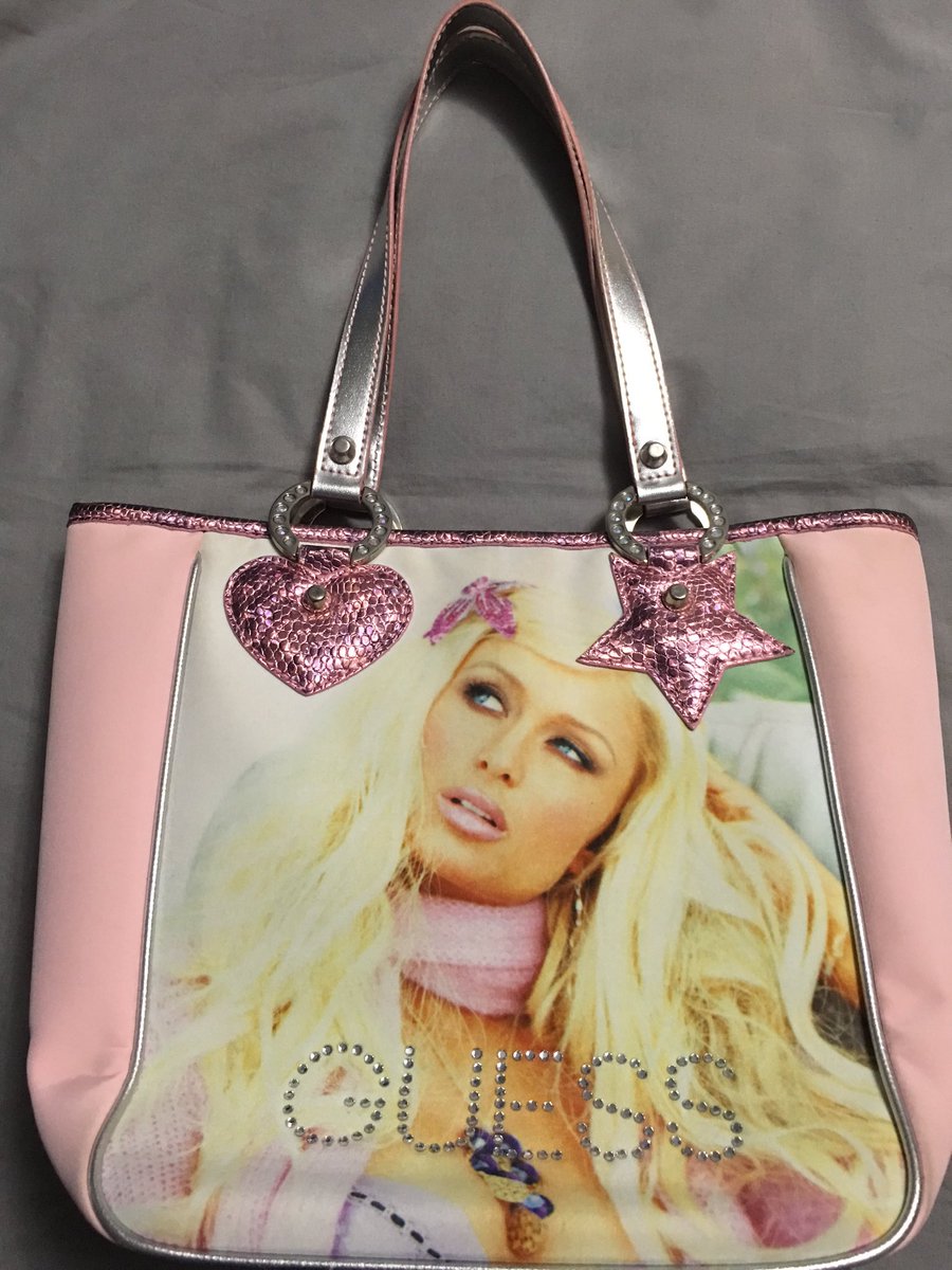 RT @KevvinCoombs: This @GUESS @ParisHilton handbag my sister bought me for my PH collection is #Iconic https://t.co/SzvLvSvUTK