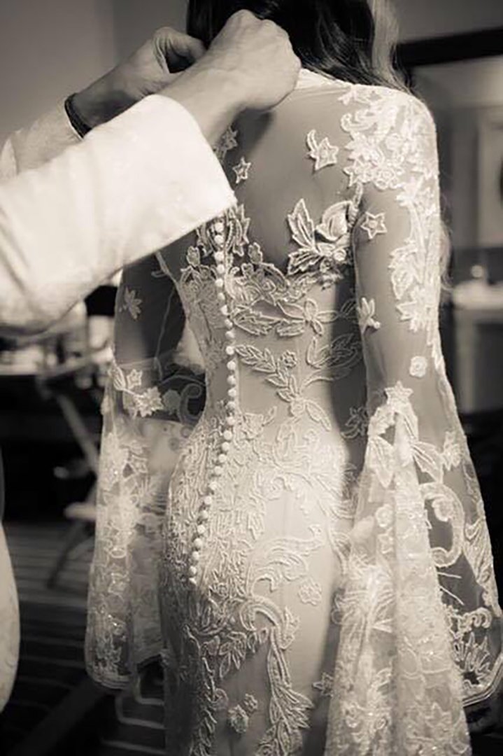 RT @Roberto_Cavalli: .@ciara and #PeterDundas before the big moment, adding the final touches to her #CavalliCouture wedding gown. https://…