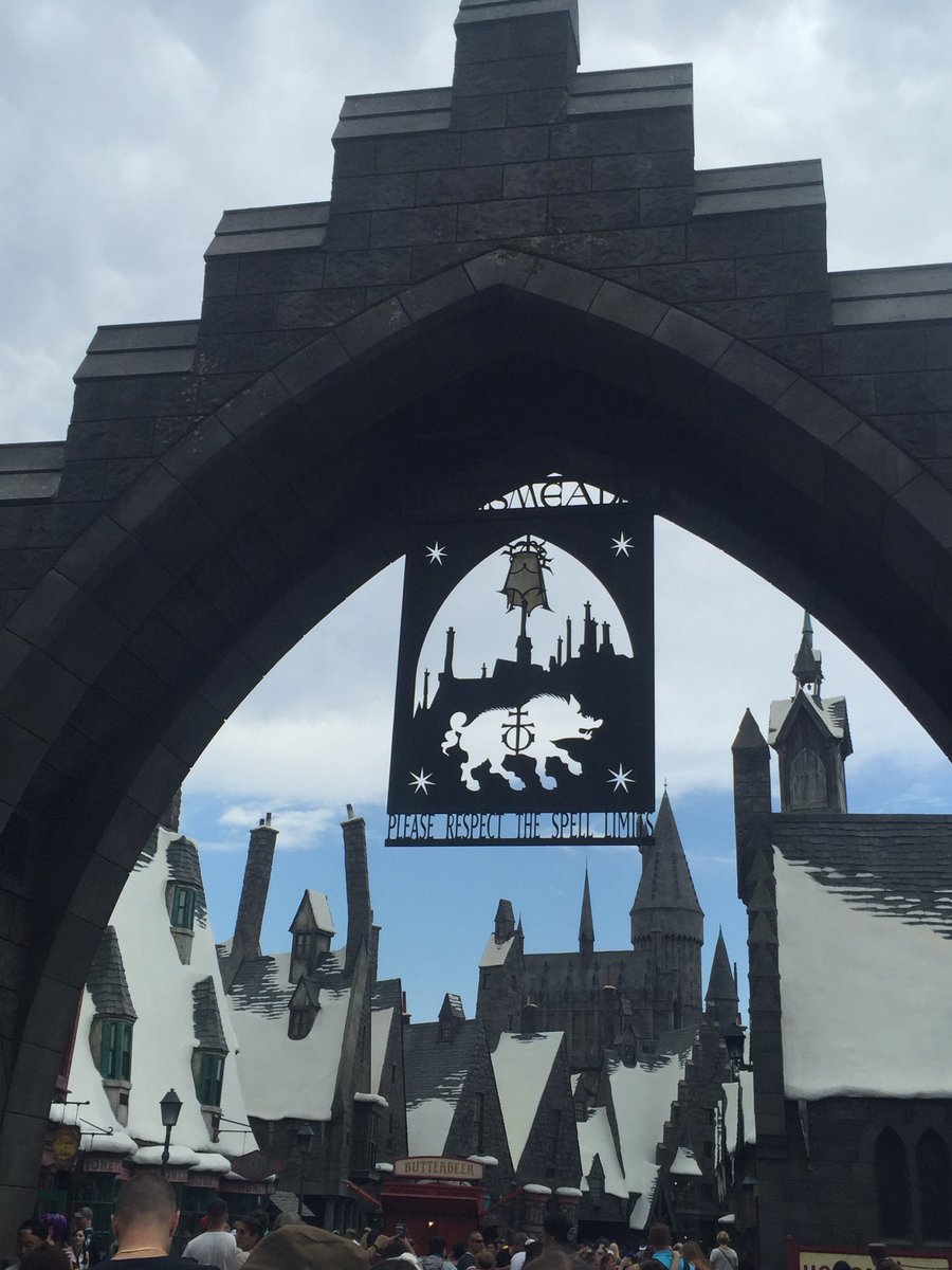 Let's do this @UniStudios https://t.co/cEl4vO3SXM