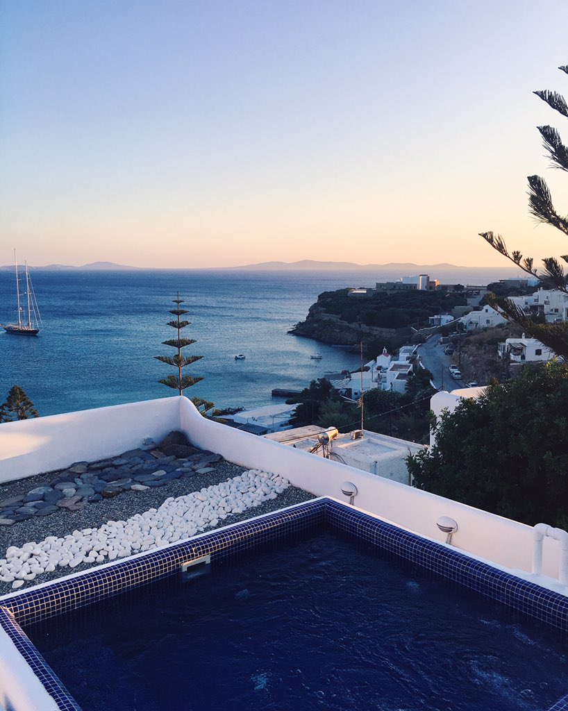 RT @ABikiniADay: Sunset dip in Mykonos ???? https://t.co/WNkL7k7DIi