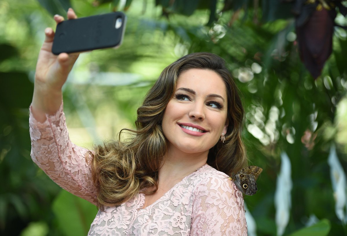 RT @elliotwagland: .@IAMKELLYBROOK attends the press day for the RHS Hampton Court Palace Flower Show https://t.co/VWjlCDyZ9V