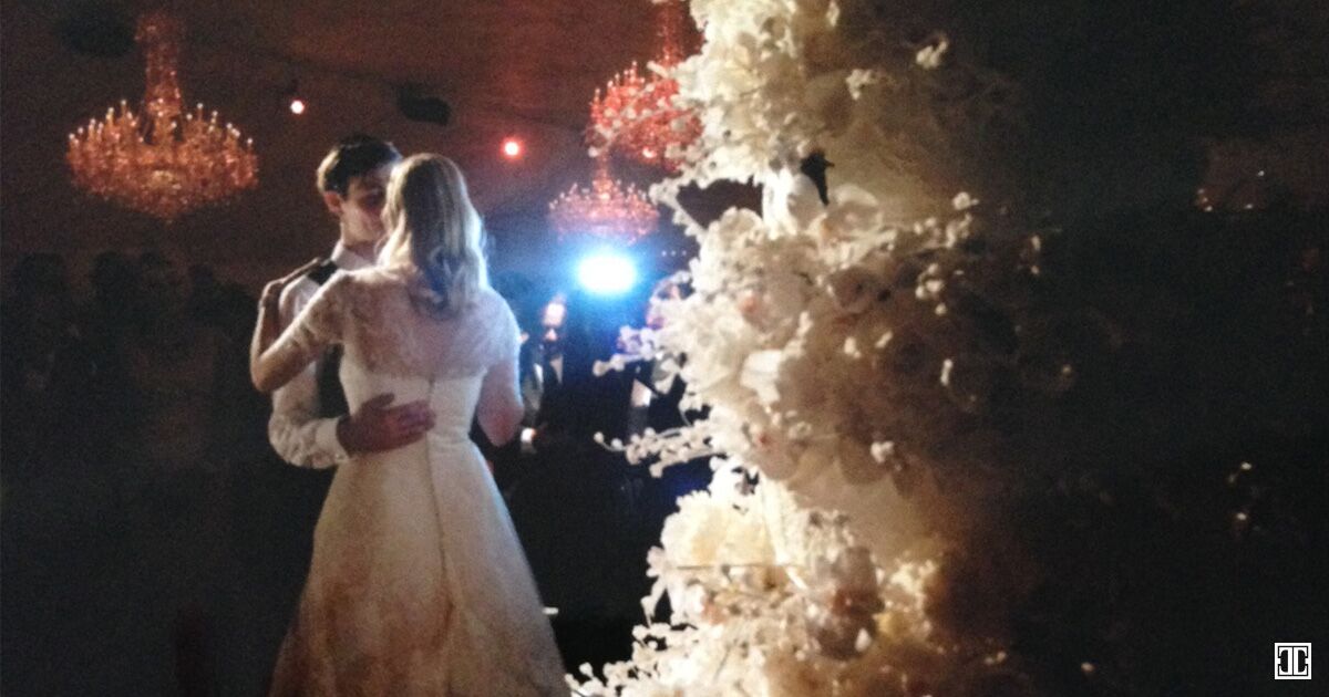 #LifeHacks: Get our #weddingseason survival guide: https://t.co/KN1uaIgu4l https://t.co/IuDMI8PiI8