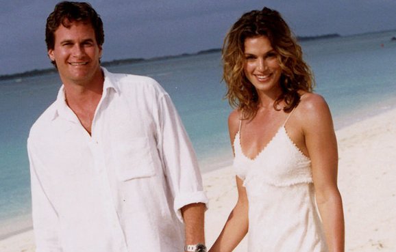 RT @People_Style: .@CindyCrawford on her short wedding dress: 'I would wear the same thing again' https://t.co/mmNEJVzWDw https://t.co/g431…