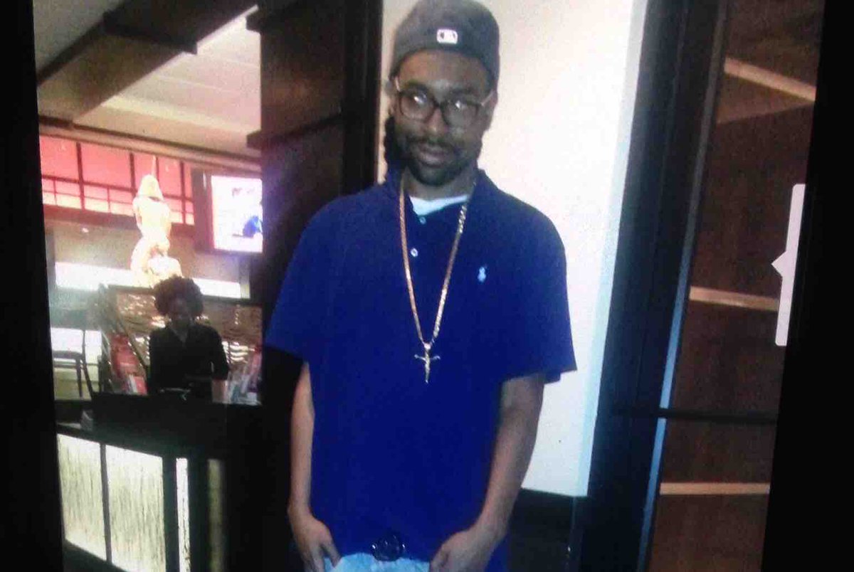 RT @ComplexMag: You can support Philando Castile's family by donating to his GoFundMe fundraiser: https://t.co/G8roGRoHnt https://t.co/3E0i…