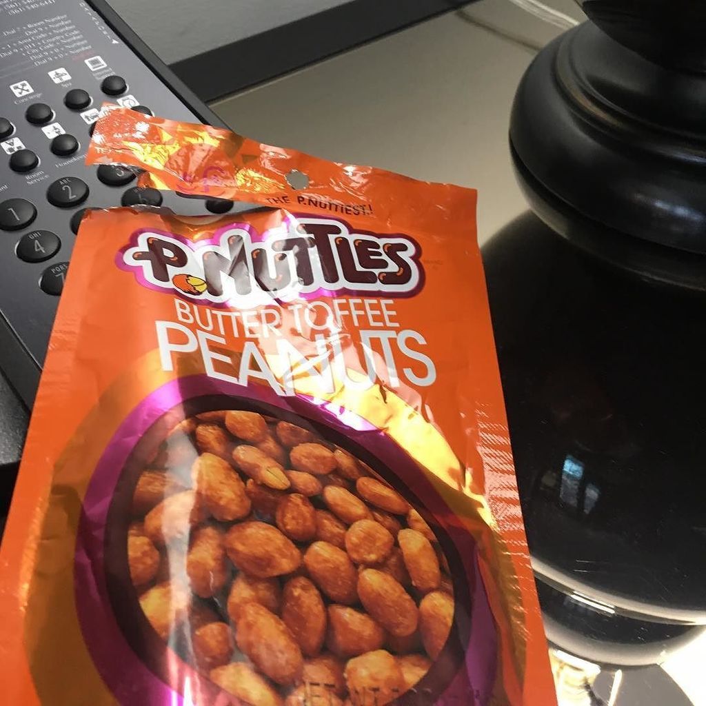 Who ate my nuts ? ????????✨???????????? https://t.co/CNIaqHu9gI https://t.co/Lfeu8NiiyF