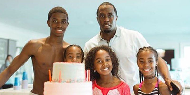 RT @people: ‘#FamilyFIRST!’ @iamdiddy wishes daughter chance a happy birthday with sweet family pic https://t.co/LXxAJg9xq5 https://t.co/ZD…