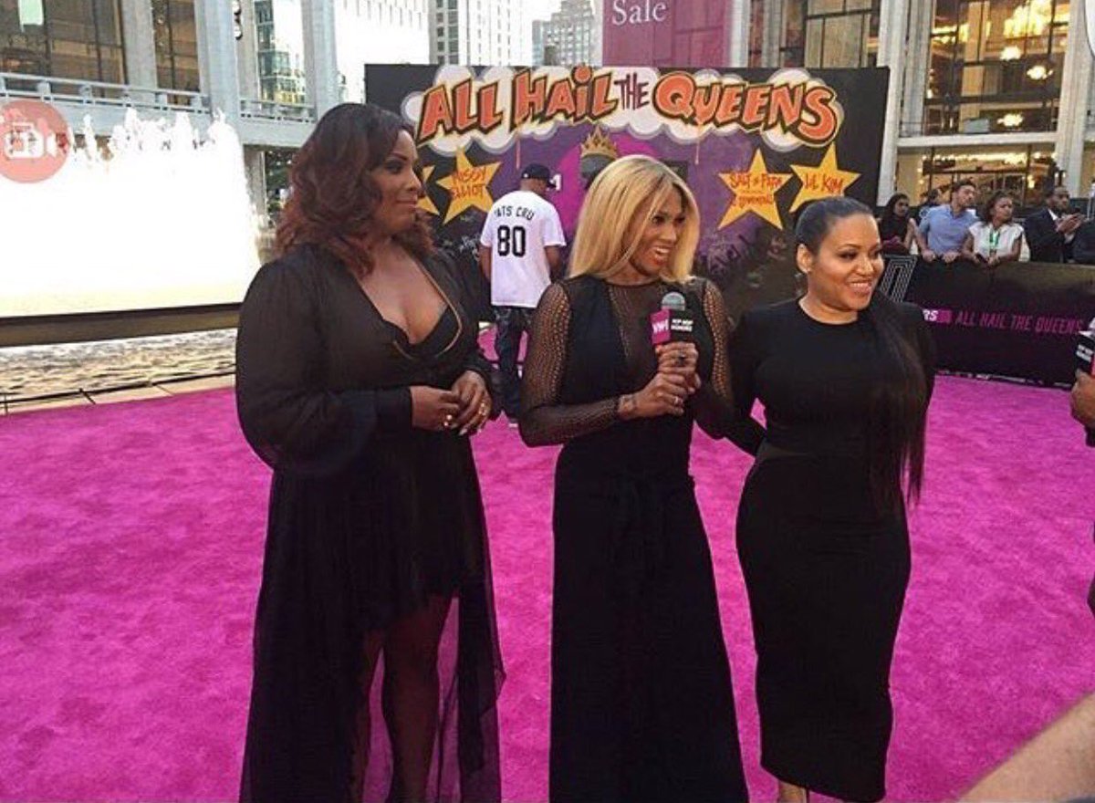 Pink carpet swag! @VH1 #HipHopHonors https://t.co/QkzVhUOB6x