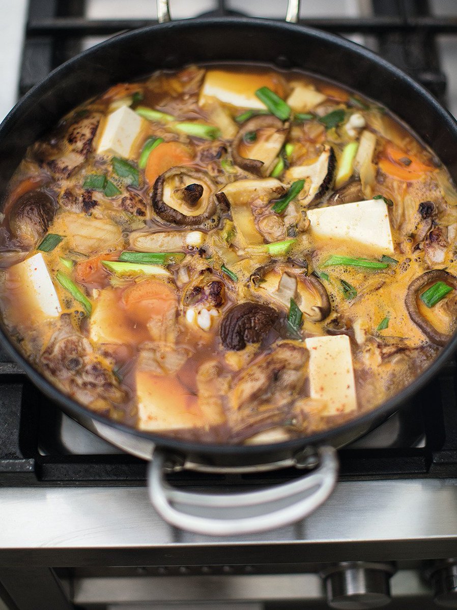 Woo! #recipeoftheday is from my NEW BOOK - Korean chicken hotpot. Enjoy! #FamilySuperFood
https://t.co/gE9c2aOFuh x https://t.co/dipNyszmcf