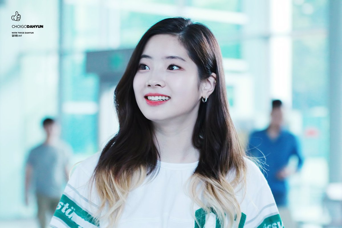 트와이스 TWICE 미나 슈스제 MINA 사나 나연 정연 SANA 지효 다현 NAYEON Choigo_dahyun