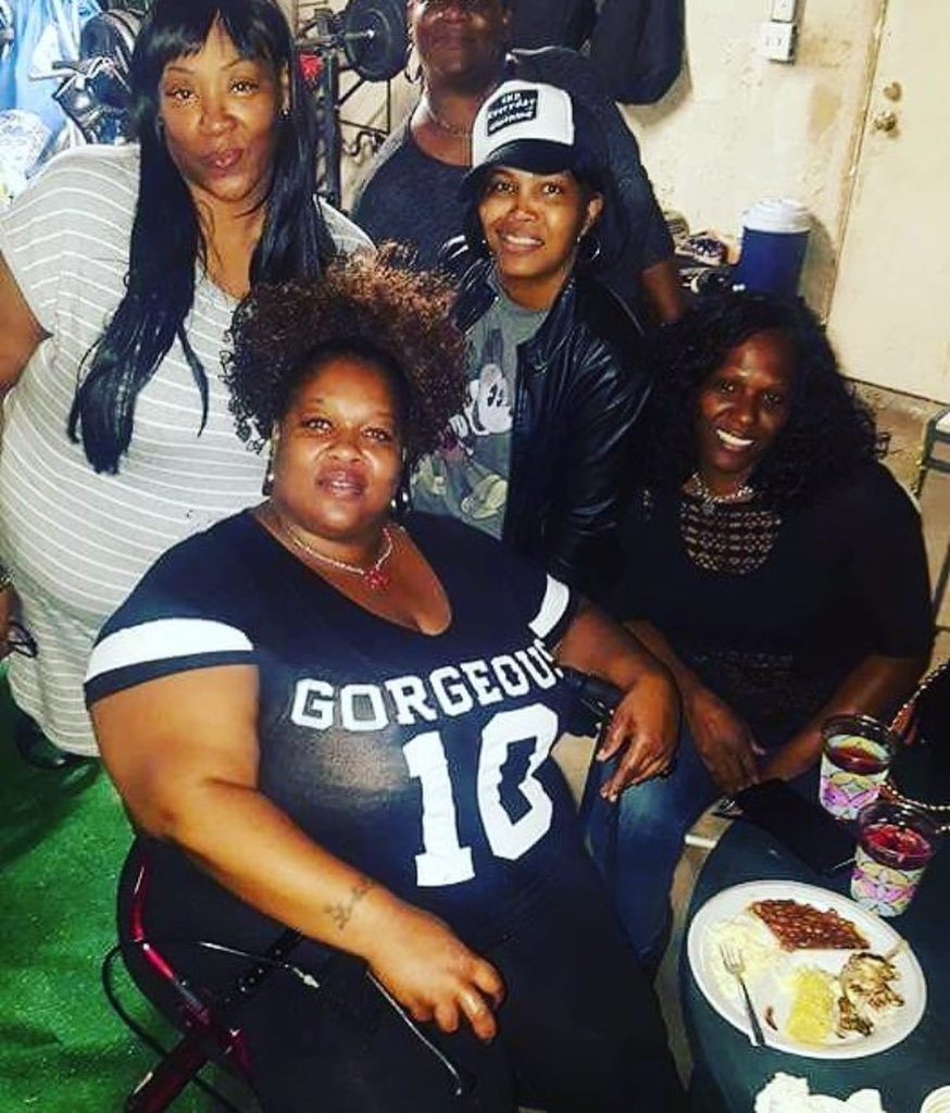 Happy c day kim. Big posse the homegirls who did it all with us before y'all was fuucn wit… https://t.co/lyIVN2Hqz6 https://t.co/VNkKJSntJq