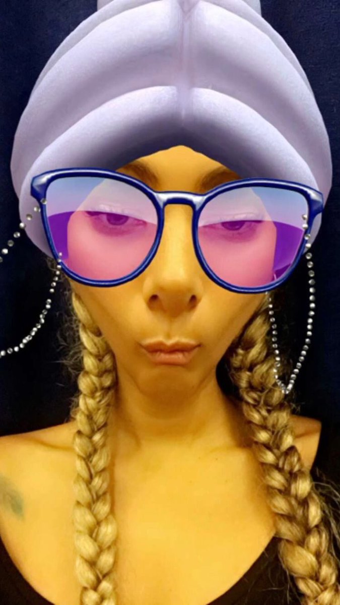 Follow iamleonalewis on snapchat and all your wishes will come true ???? https://t.co/iiT90V5lwQ