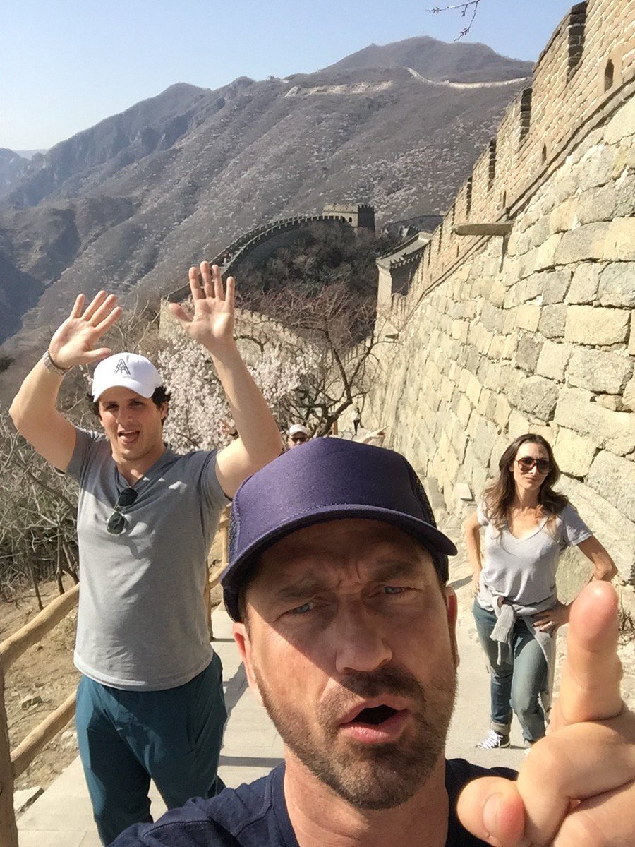 Working on my selfie game at the Great Wall of China. https://t.co/mUJGAG311b
