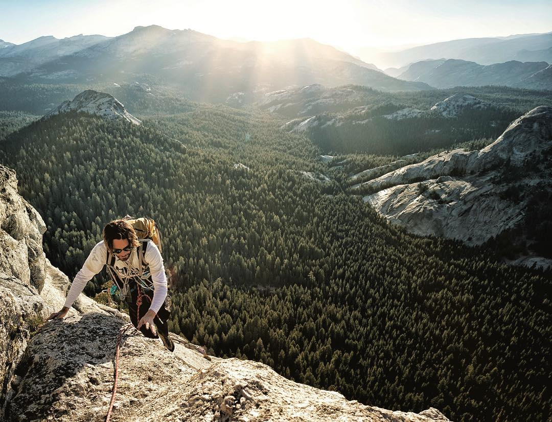 Reaching the summit - Yosemite ???? @renan_ozturk https://t.co/yaJWxWZhHL