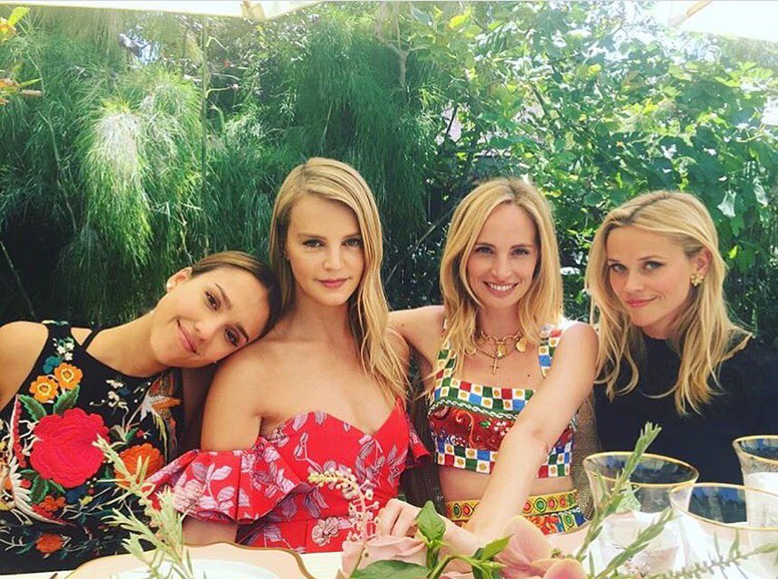 In honor of #NationalGirlfriendsDay ❤️ Love these ladies ???? #repost @KellySawyer. Hope you're celebrating too! https://t.co/xWdpRRMS8h