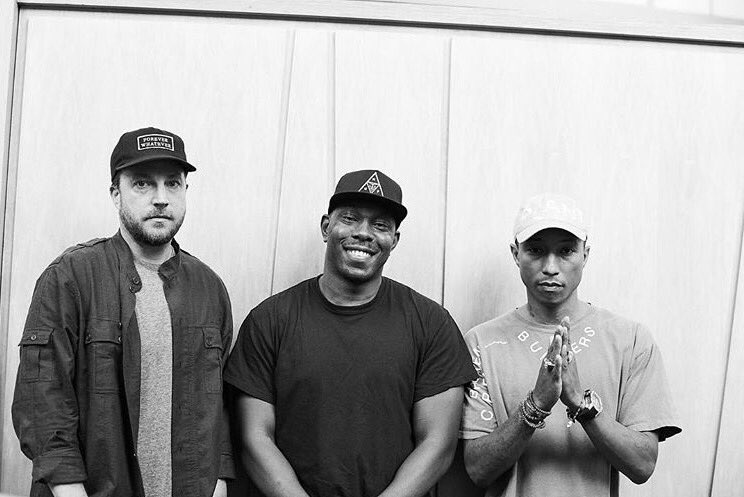 One time for the Dizzeest ???? the LEDG, right now on #OTHERtone @DizzeeRascal @brokemogul @Beats1 https://t.co/Y3oqMPaCoQ