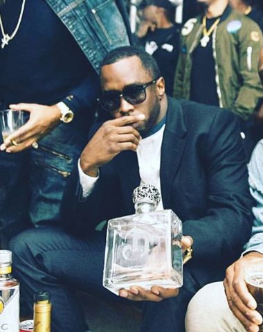 RT @DeLeonTequila: It's #NationalTequilaDay! Show us how you're celebrating w/ #DeleonTequila for a chance to be featured by @iamdiddy. htt…