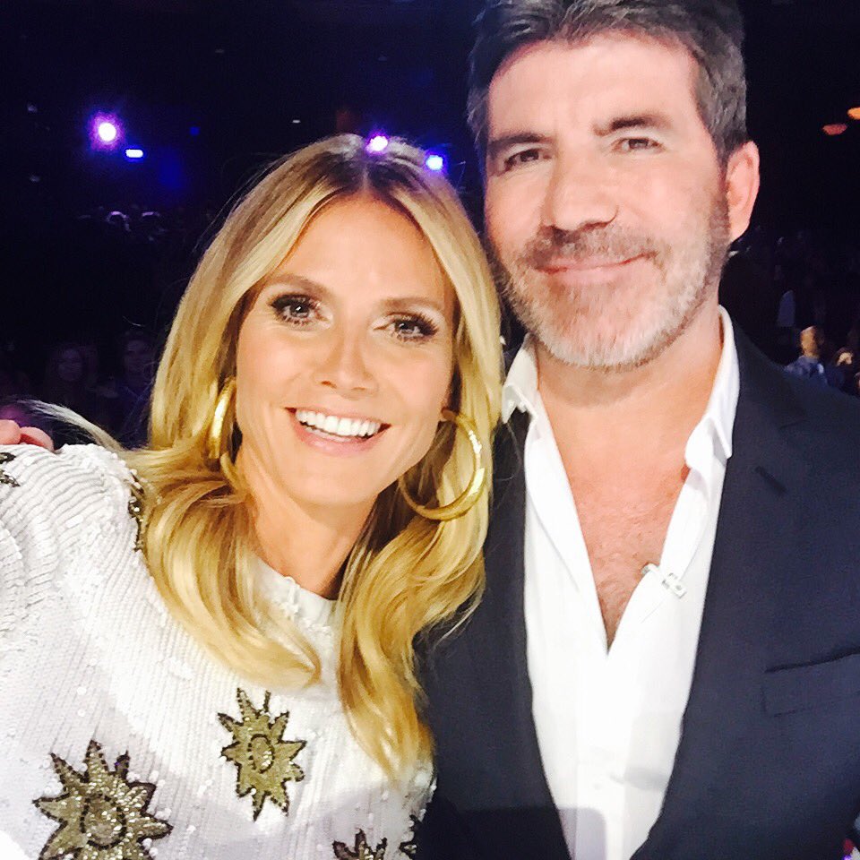 Having so much fun next to @SimonCowell tonight! #AGT https://t.co/FvvivzObdw
