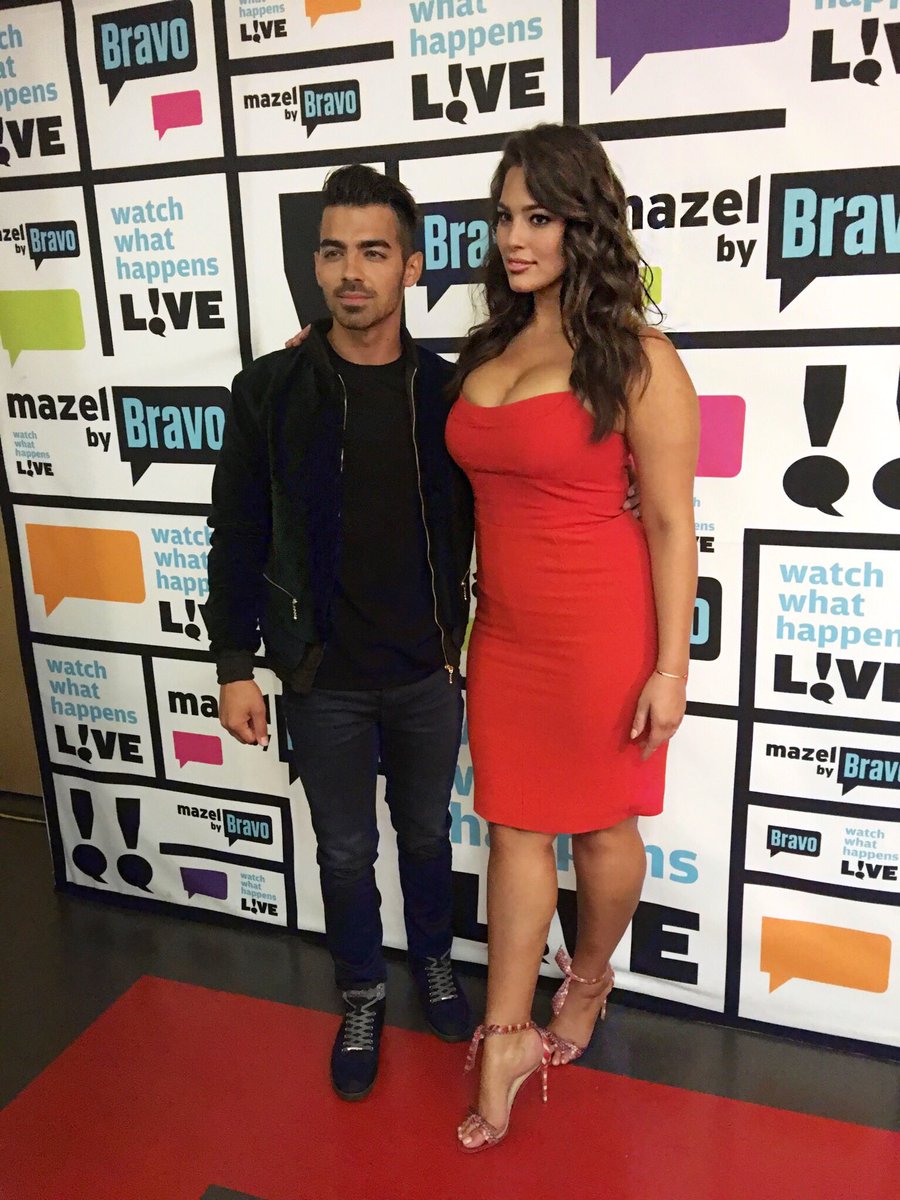 Too much fun with @joejonas on @BravoWWHL with @Andy ???????????? https://t.co/9jYrOd4o8C