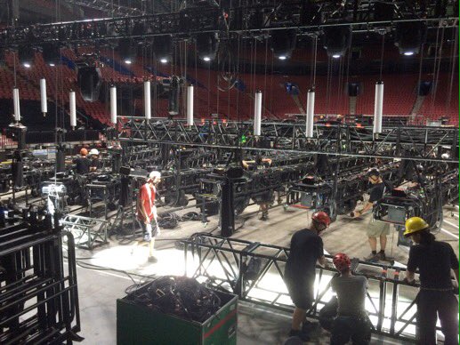 The equipment has arrived and preparations have officially begun @CentreBell ! – TC #CelineDionMTL https://t.co/PcWy7k9phX